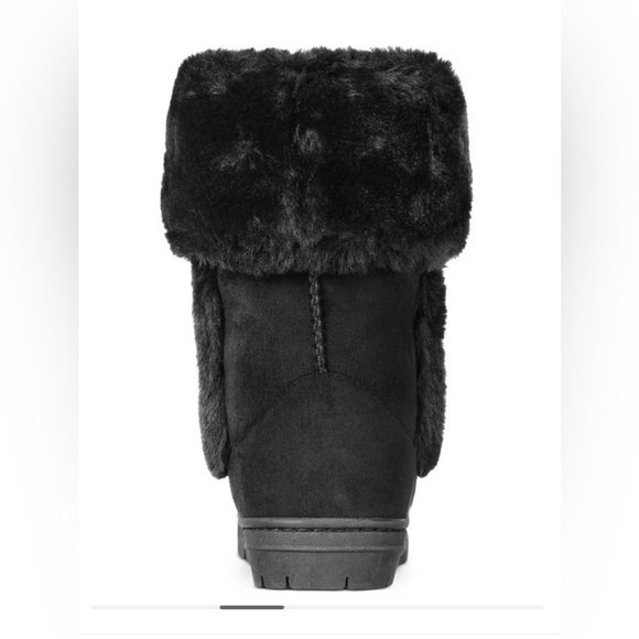 Witty Cold-Weather Boots, - Picture 3 of 7